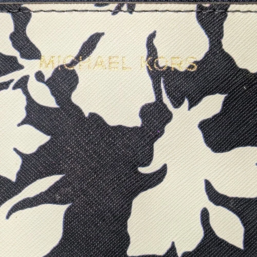 Michael Kors Black and White Floral Women's Bag - Picture 4 of 4